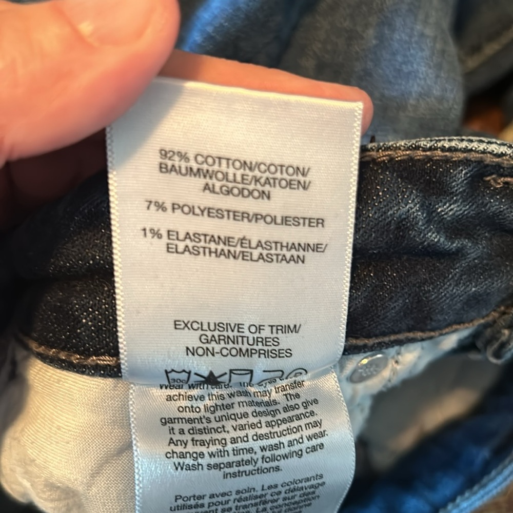 Silver Jeans Sulki Capri - Picture 11 of 12